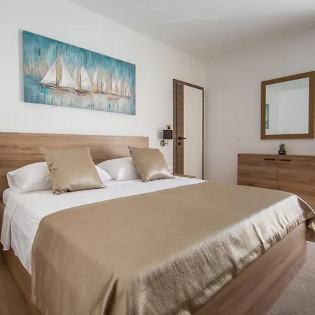 & Toni Guest house Stobrec