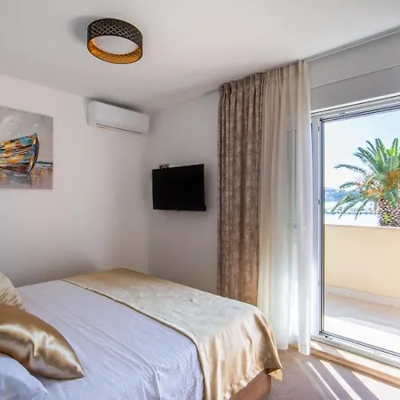 Guest house & Toni Stobrec