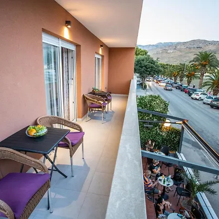 & Toni Guest house